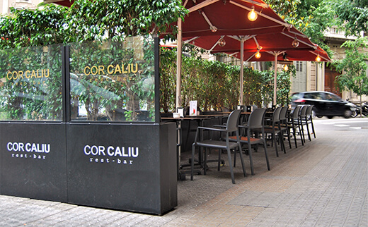 Cor Caliu restaurante con terraza en barcelona